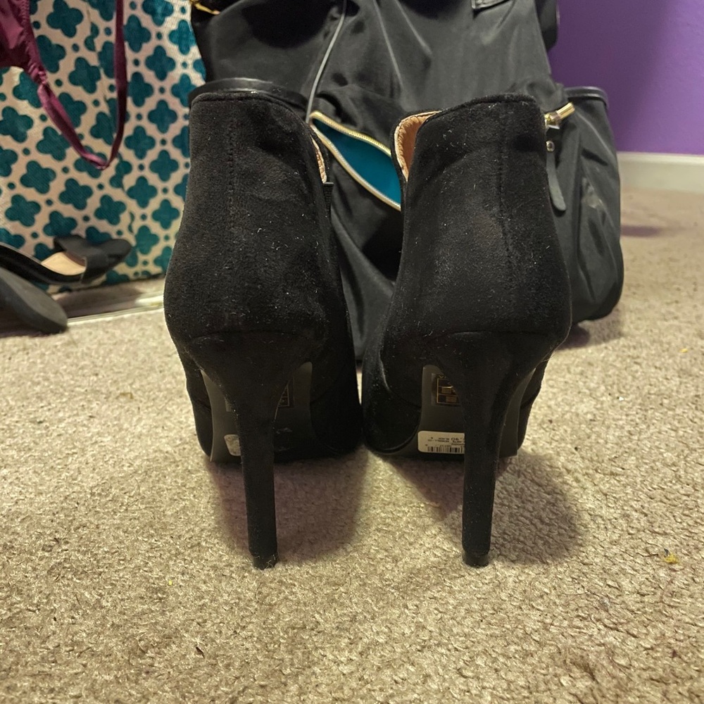 Windsor booties